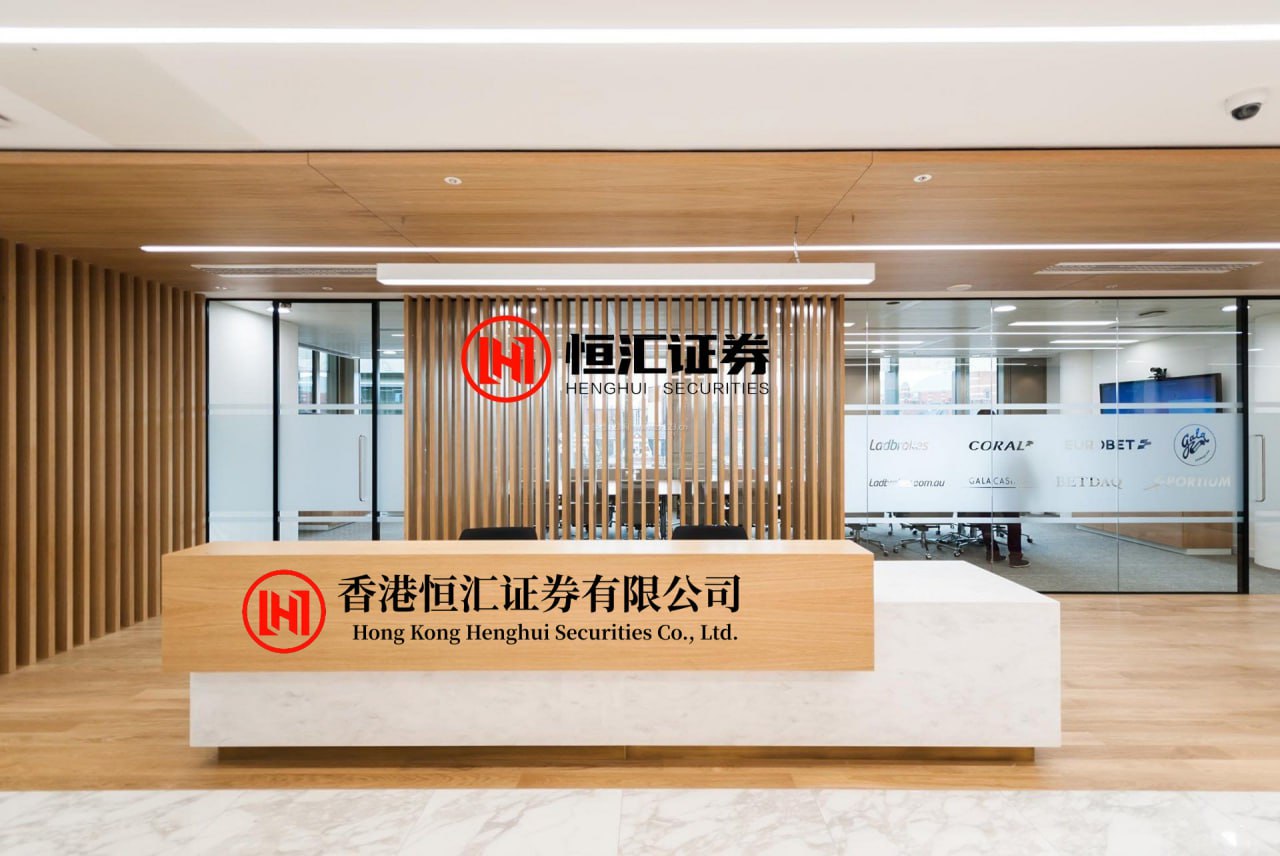 鼎金投资 更清、更稳、更懂你：第二代骁龙® 音频平台至尊版焕新登场！把AI塞进耳朵里
